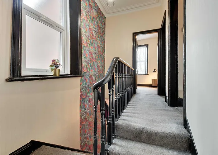 Newcastle City Apartments 5